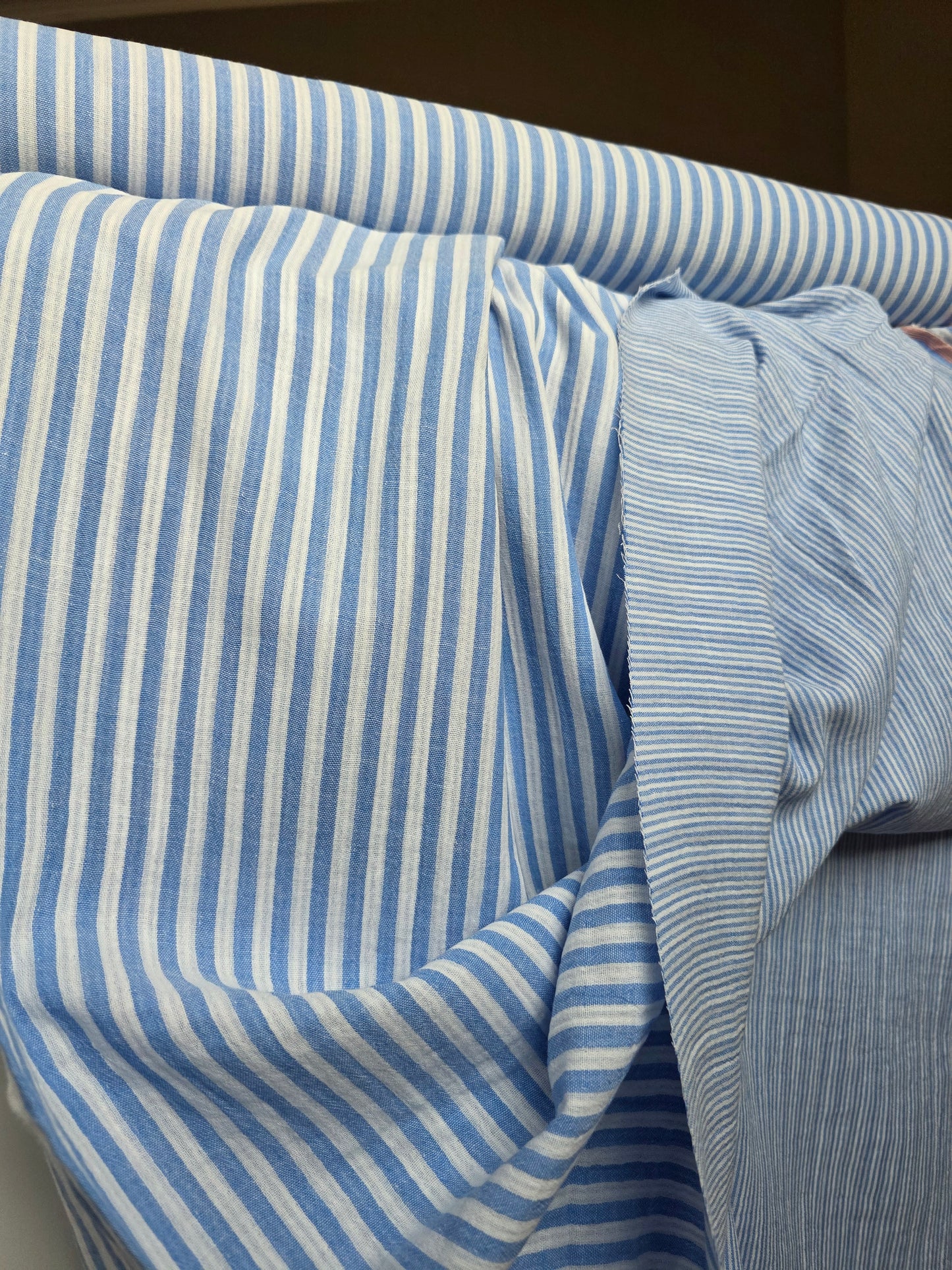 Tissu double gaze tissée - bleu/blanc cassé