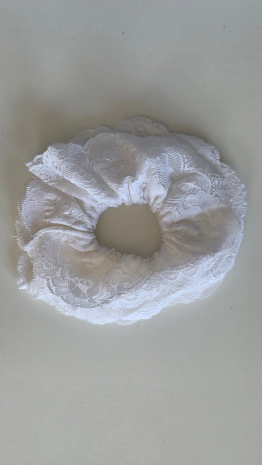 Chouchou - Dentelle à volant
